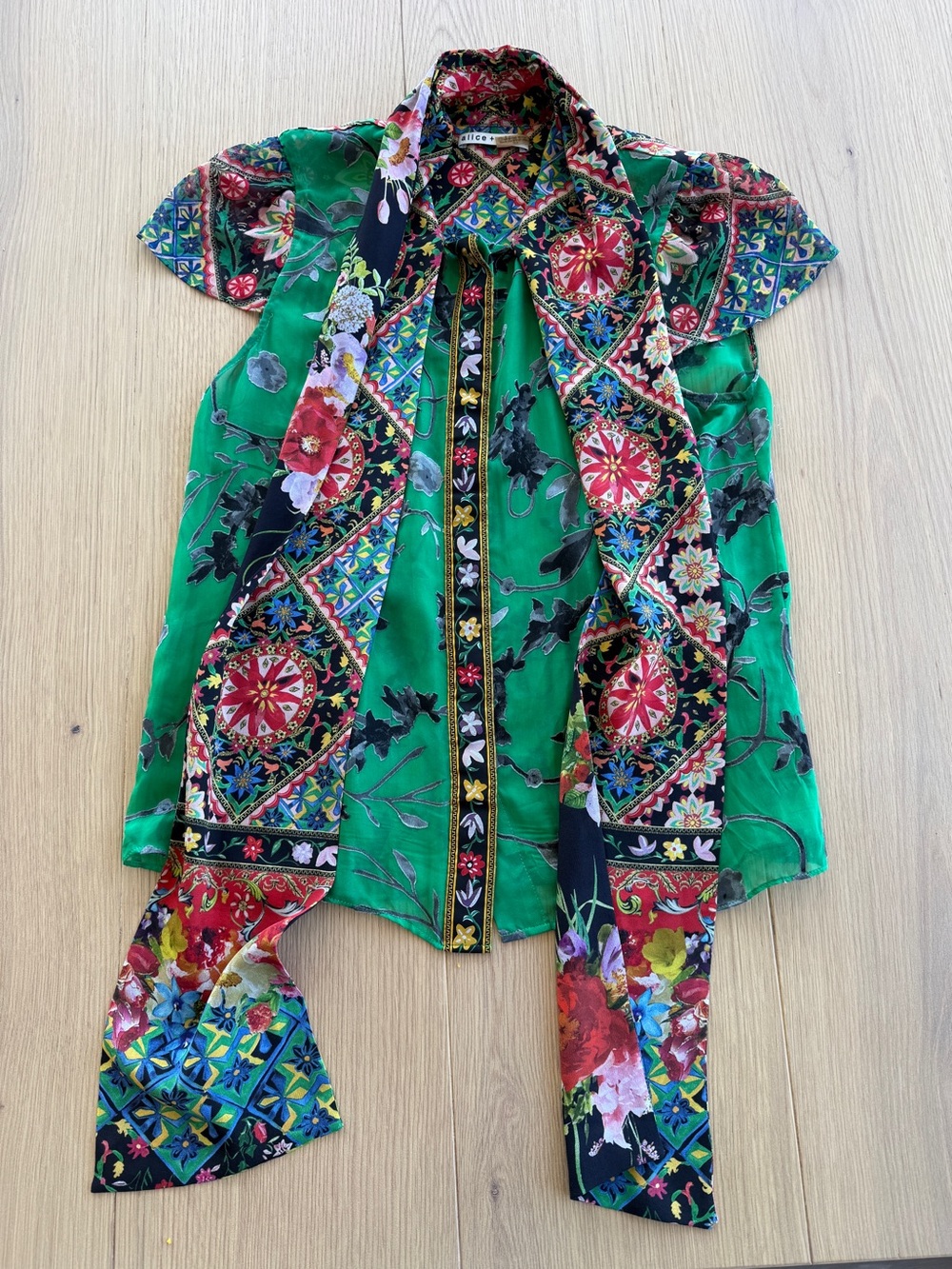 Alice + Olivia Chelsea Hotel Silk Blend Blouse Floral Patchwork Print S